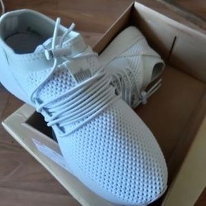 FitFlop White Tennis Shoe Shoe